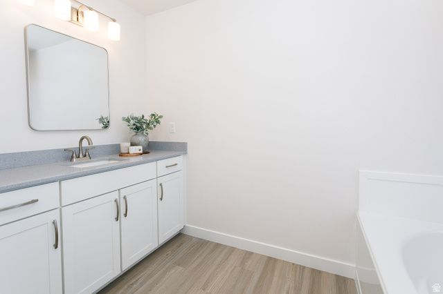 8214 N LAKESHORE DR, Lake Point, UT 84074