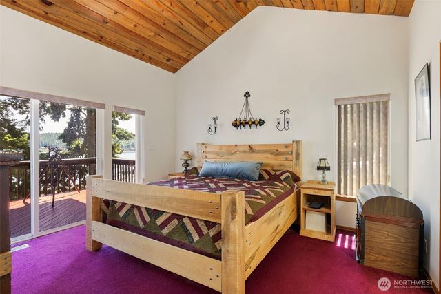 9942 Misery Point Road NW, Seabeck, WA 98380