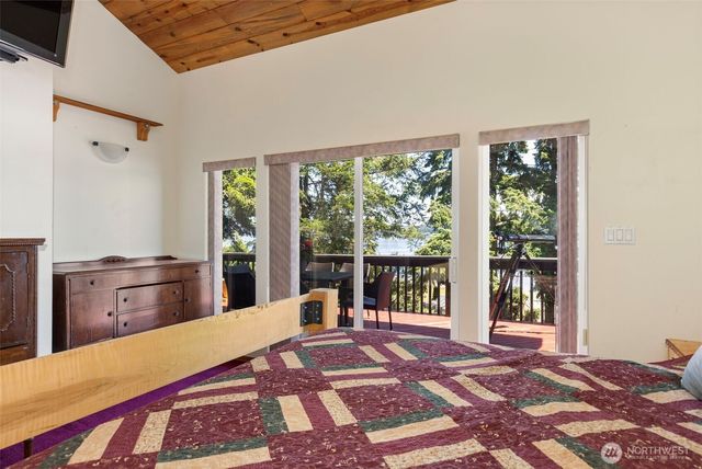9942 Misery Point Road NW, Seabeck, WA 98380