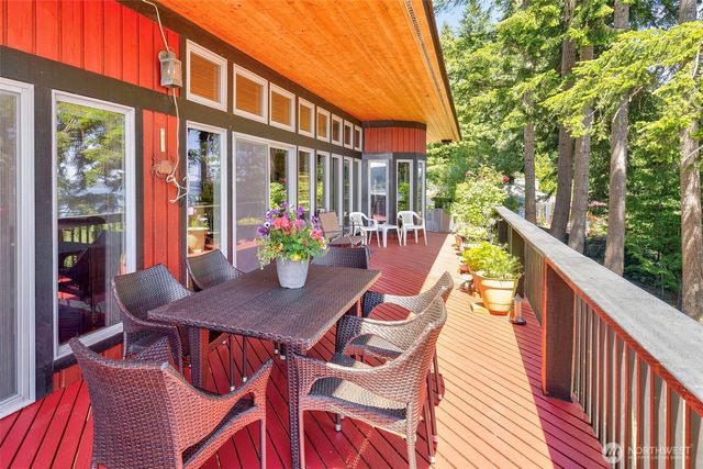 9942 Misery Point Road NW, Seabeck, WA 98380