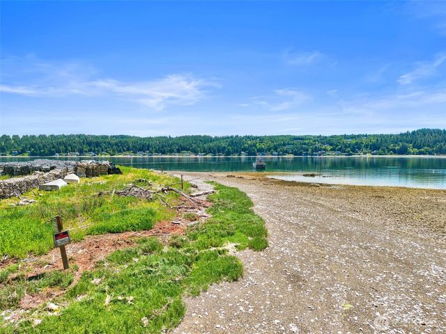 9942 Misery Point Road NW, Seabeck, WA 98380