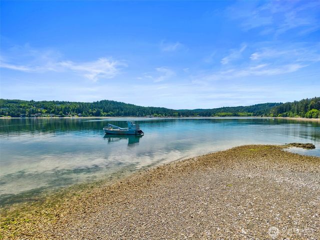 9942 Misery Point Road NW, Seabeck, WA 98380