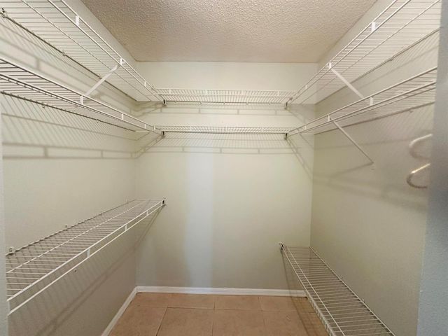 5165 Foxhall Pl, West Palm Beach, FL 33417