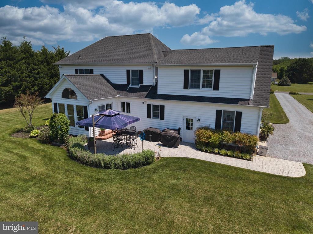 Image 14 of property listing at 306 OLD LINE DR, Centreville, MD 21617