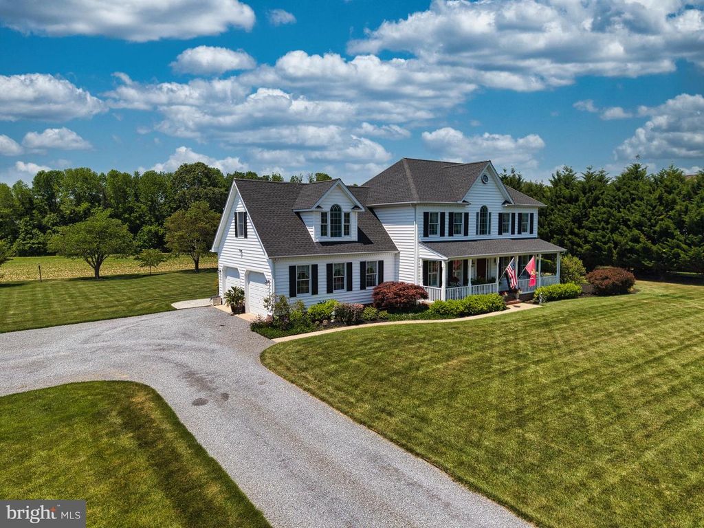 Image 4 of property listing at 306 OLD LINE DR, Centreville, MD 21617