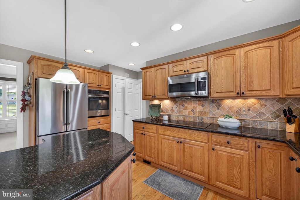 Image 51 of property listing at 306 OLD LINE DR, Centreville, MD 21617