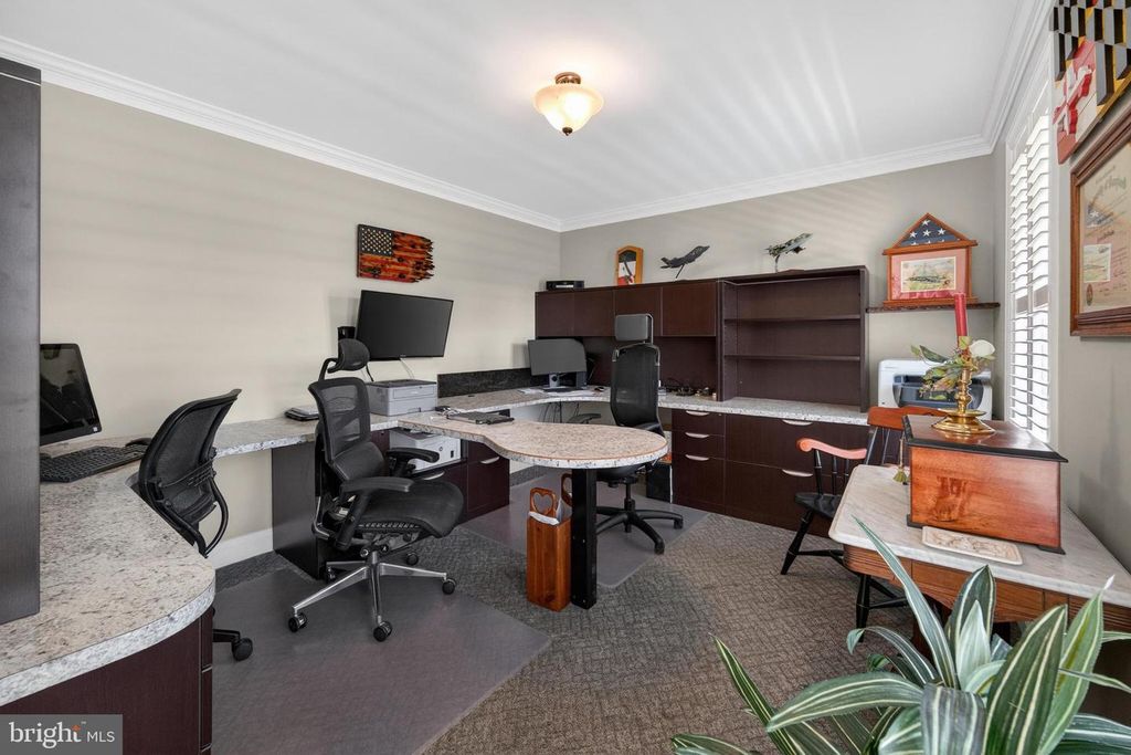Image 77 of property listing at 306 OLD LINE DR, Centreville, MD 21617