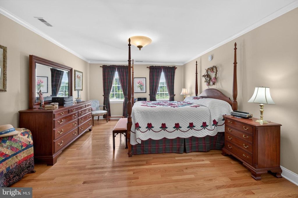 Image 84 of property listing at 306 OLD LINE DR, Centreville, MD 21617