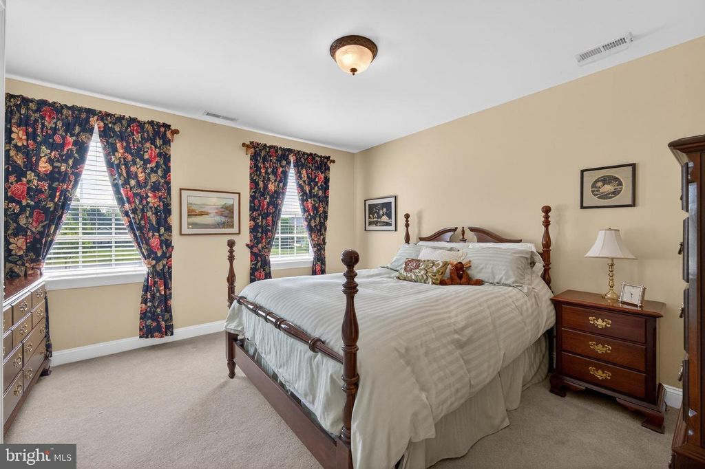 Image 87 of property listing at 306 OLD LINE DR, Centreville, MD 21617