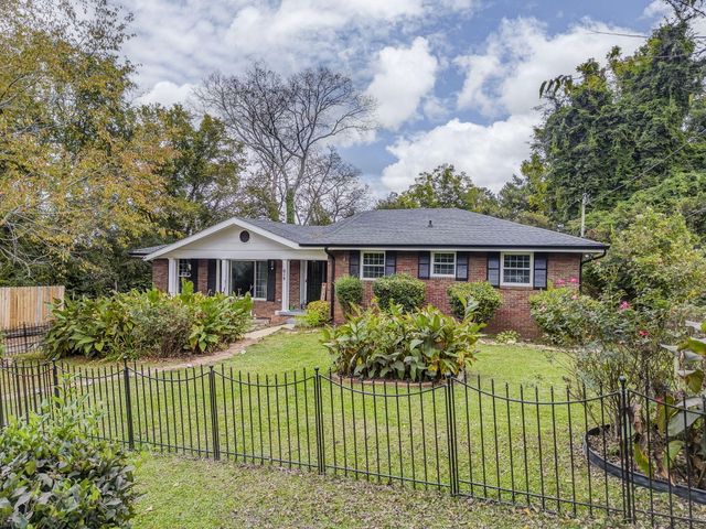 618 Mooremont Terrace, Chattanooga, TN 37411