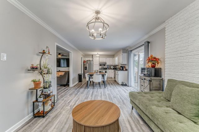 618 Mooremont Terrace, Chattanooga, TN 37411