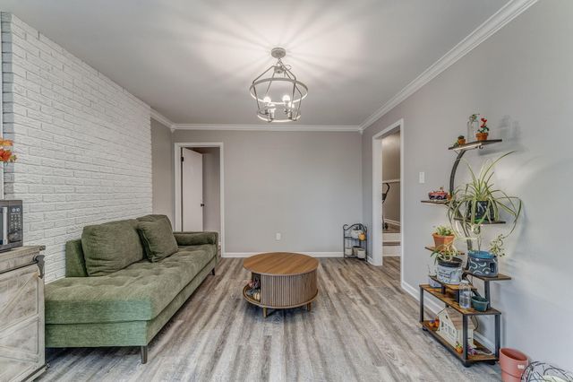 618 Mooremont Terrace, Chattanooga, TN 37411