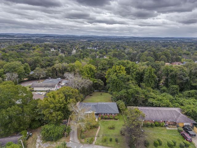 618 Mooremont Terrace, Chattanooga, TN 37411