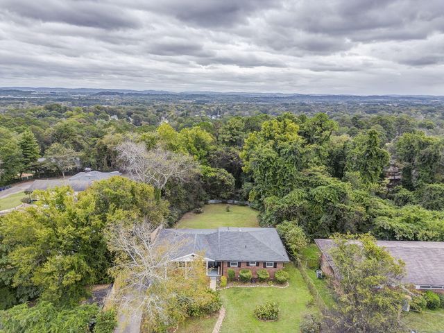 618 Mooremont Terrace, Chattanooga, TN 37411