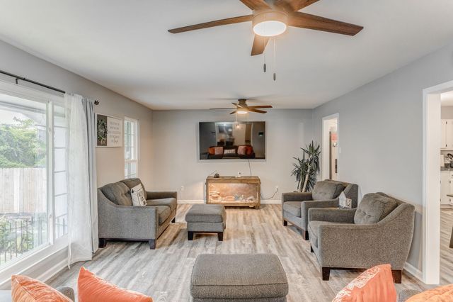 618 Mooremont Terrace, Chattanooga, TN 37411