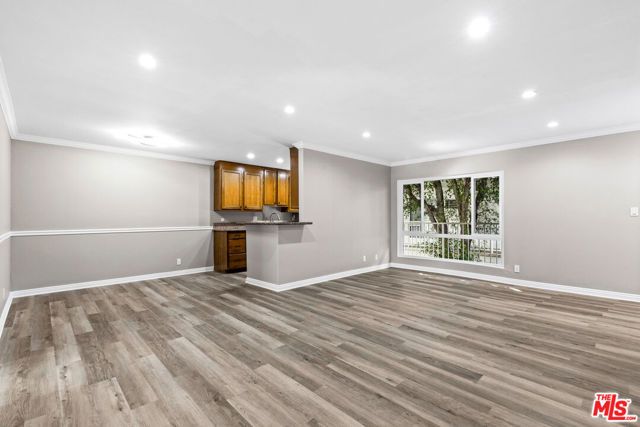 5320 Zelzah Avenue 214, Encino (los Angeles), CA 91316