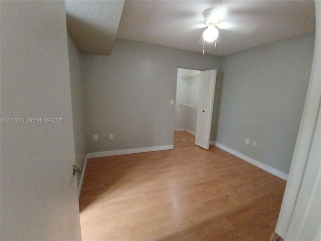 2871 N Oakland Forest Drive 210, Oakland Park, FL 33309