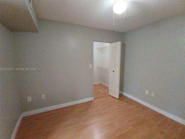 2871 N Oakland Forest Drive 210, Oakland Park, FL 33309