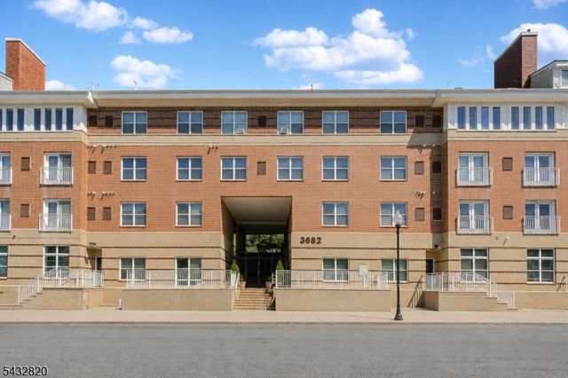 368 Rector St 414, Perth Amboy City, NJ 08861