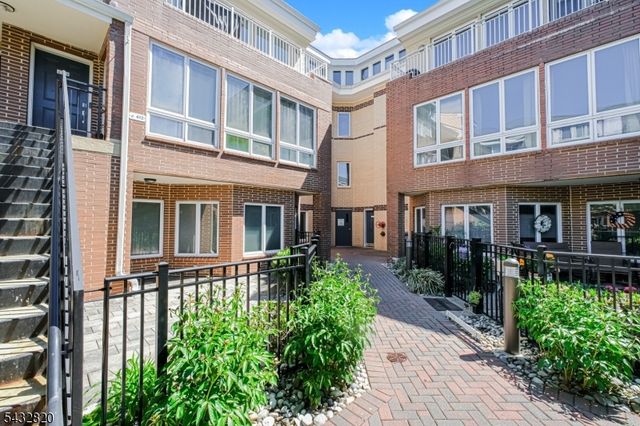 368 Rector St 414, Perth Amboy City, NJ 08861