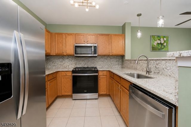 368 Rector St 414, Perth Amboy City, NJ 08861