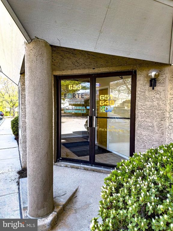 651 SWEDESFORD RD #651, MALVERN, PA 19355 — photo 5