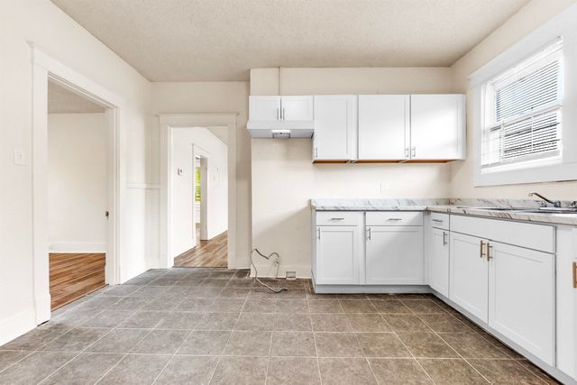 1100 ROZELLE ST, Memphis, TN 38106