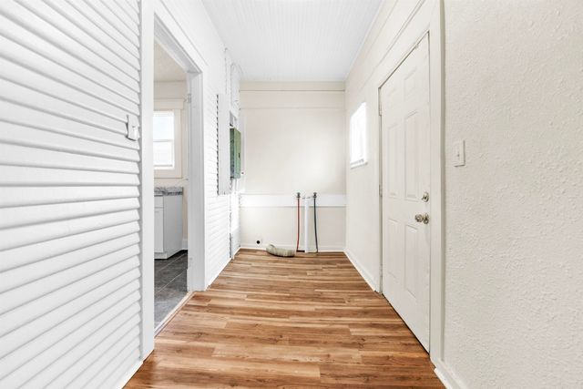 1100 ROZELLE ST, Memphis, TN 38106