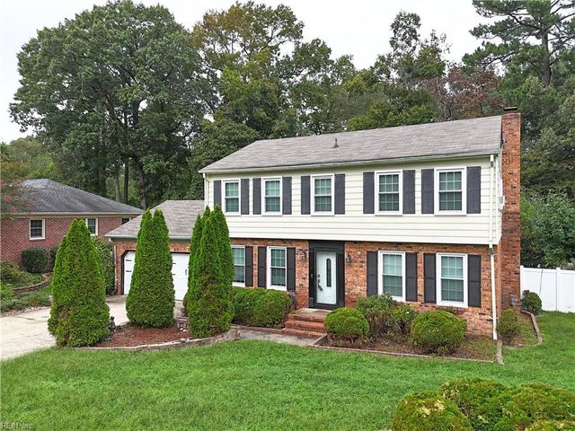 81 Shannon DR, Newport News, VA 23608