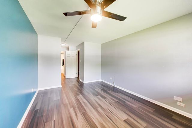 1313 S Rebecca Road 116B, Lombard, IL 60148