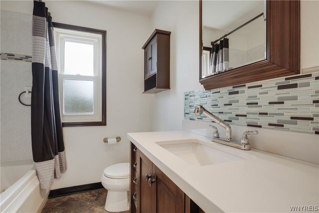 2 Ladner Avenue, Buffalo, NY 14220