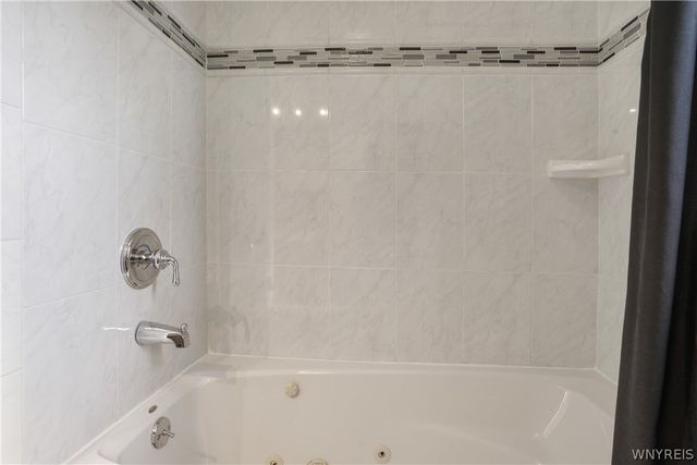 2 Ladner Avenue, Buffalo, NY 14220