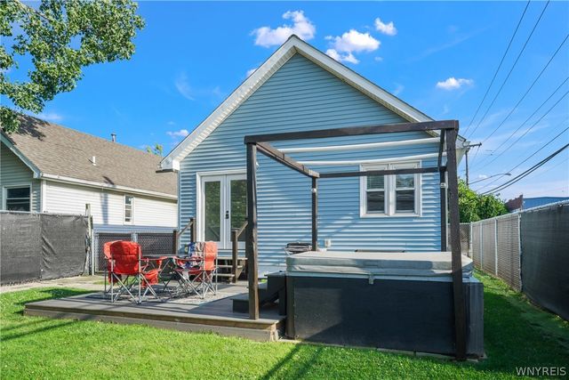 2 Ladner Avenue, Buffalo, NY 14220