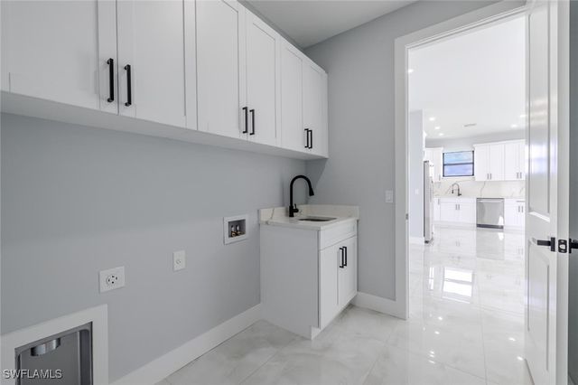 4224 70th AVE NE, Naples, FL 34120