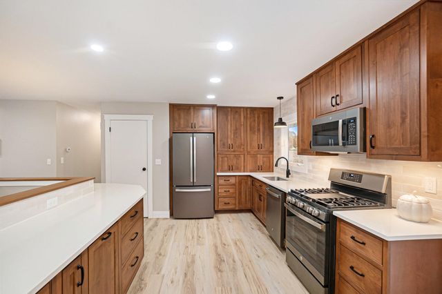 2272 W 104th Street, Grant, MI 49327