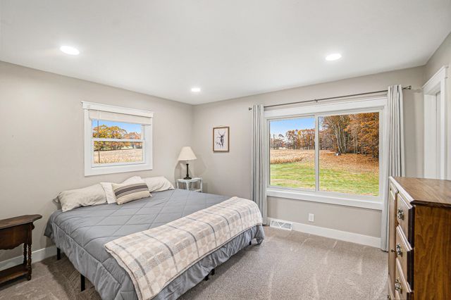 2272 W 104th Street, Grant, MI 49327