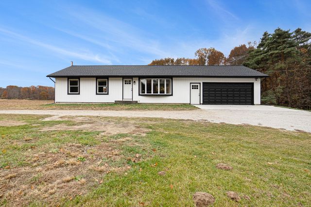 2272 W 104th Street, Grant, MI 49327