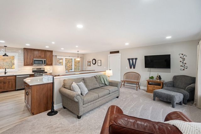 2272 W 104th Street, Grant, MI 49327