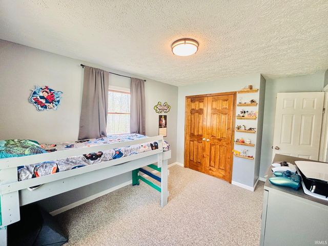1191 N Lawrence Hollow Drive, Bloomfield, IN 47424