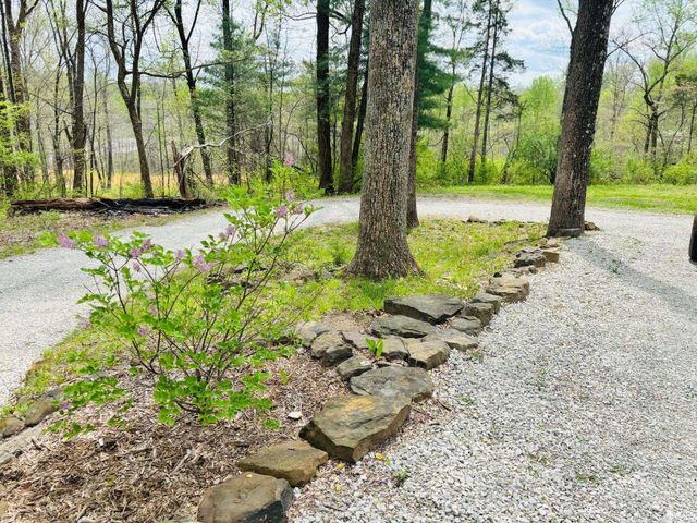 1191 N Lawrence Hollow Drive, Bloomfield, IN 47424