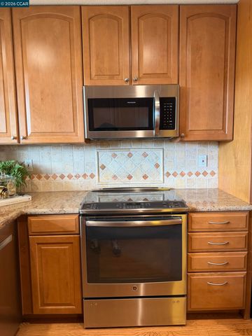 2290 La Mar Drive, Concord, CA 94518