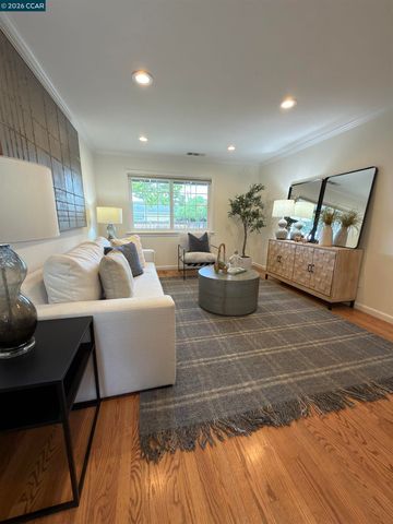 2290 La Mar Drive, Concord, CA 94518