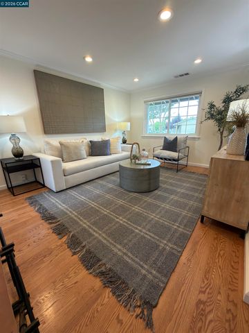 2290 La Mar Drive, Concord, CA 94518