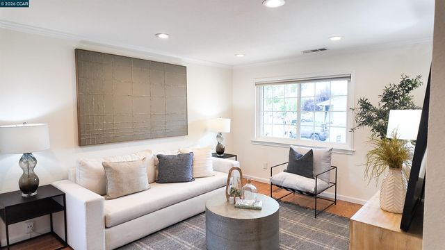 2290 La Mar Drive, Concord, CA 94518