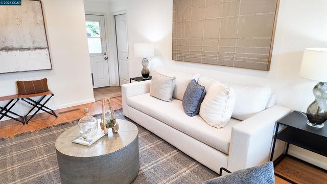 2290 La Mar Drive, Concord, CA 94518