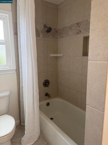 2290 La Mar Drive, Concord, CA 94518