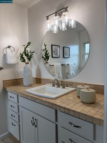 2290 La Mar Drive, Concord, CA 94518