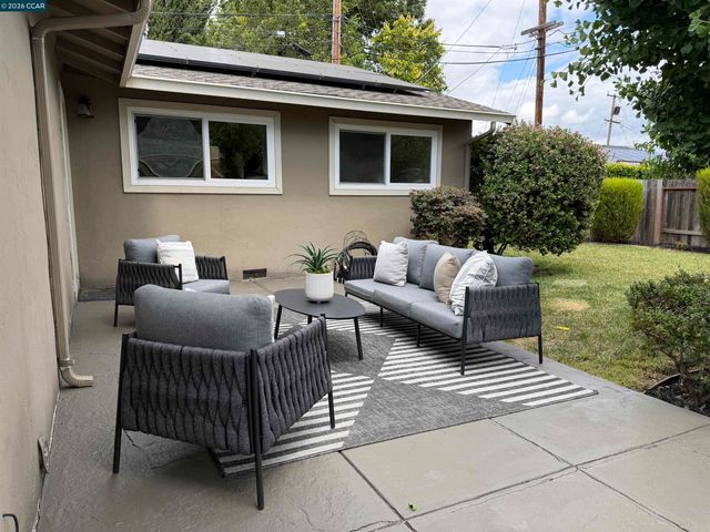 2290 La Mar Drive, Concord, CA 94518