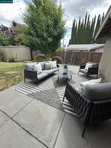 2290 La Mar Drive, Concord, CA 94518