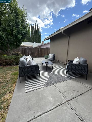 2290 La Mar Drive, Concord, CA 94518